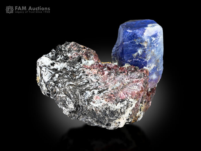Corundum var. sapphire on matrix from Zazafotsy Quarry, Zazafotsy, Ihosy District, Ihorombe, Madagascar.