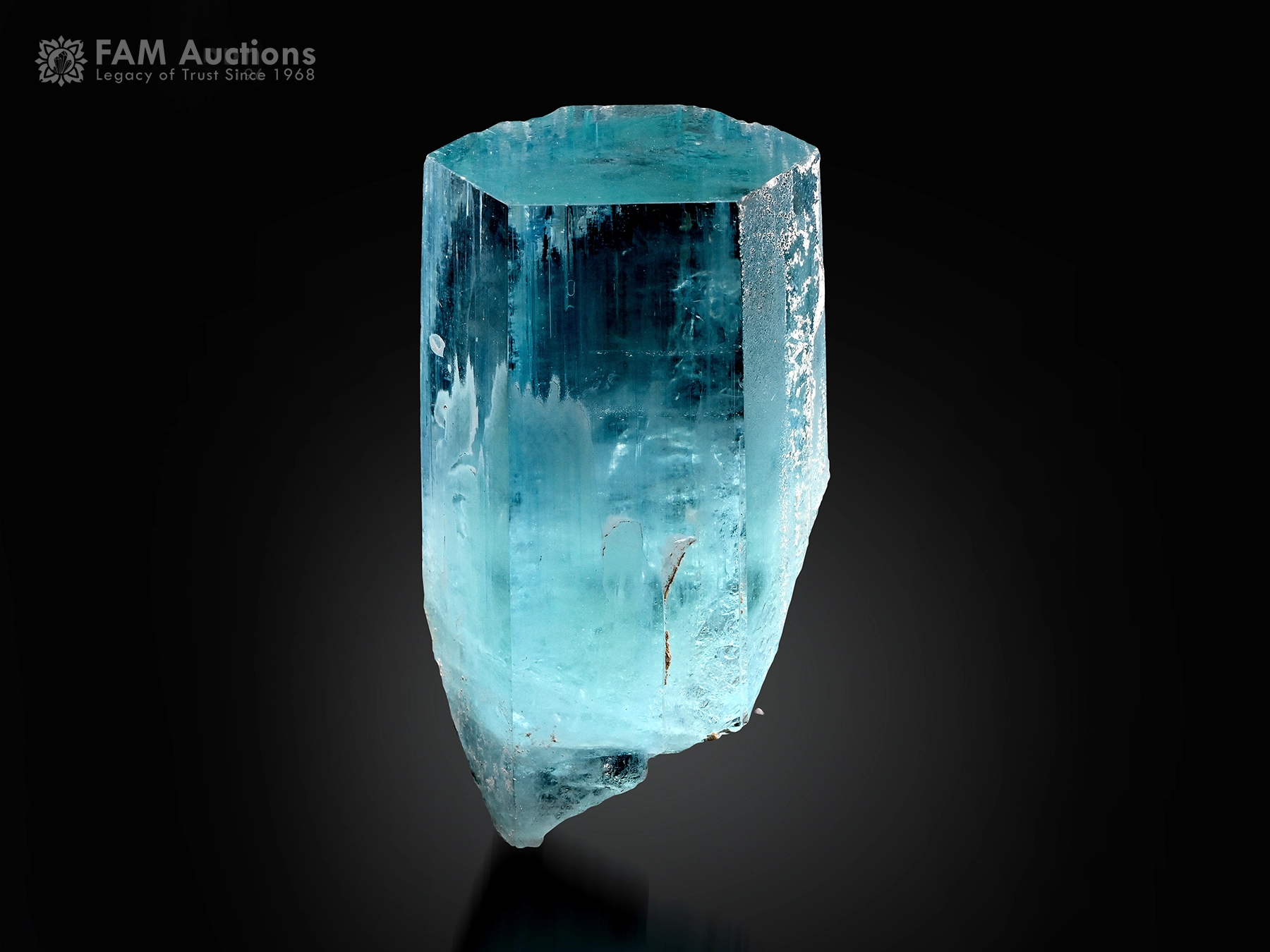 Blue Aquamarine Crystal Pakistan (2) Blue aquamarine crystal with exceptional clarity from Pakistan
